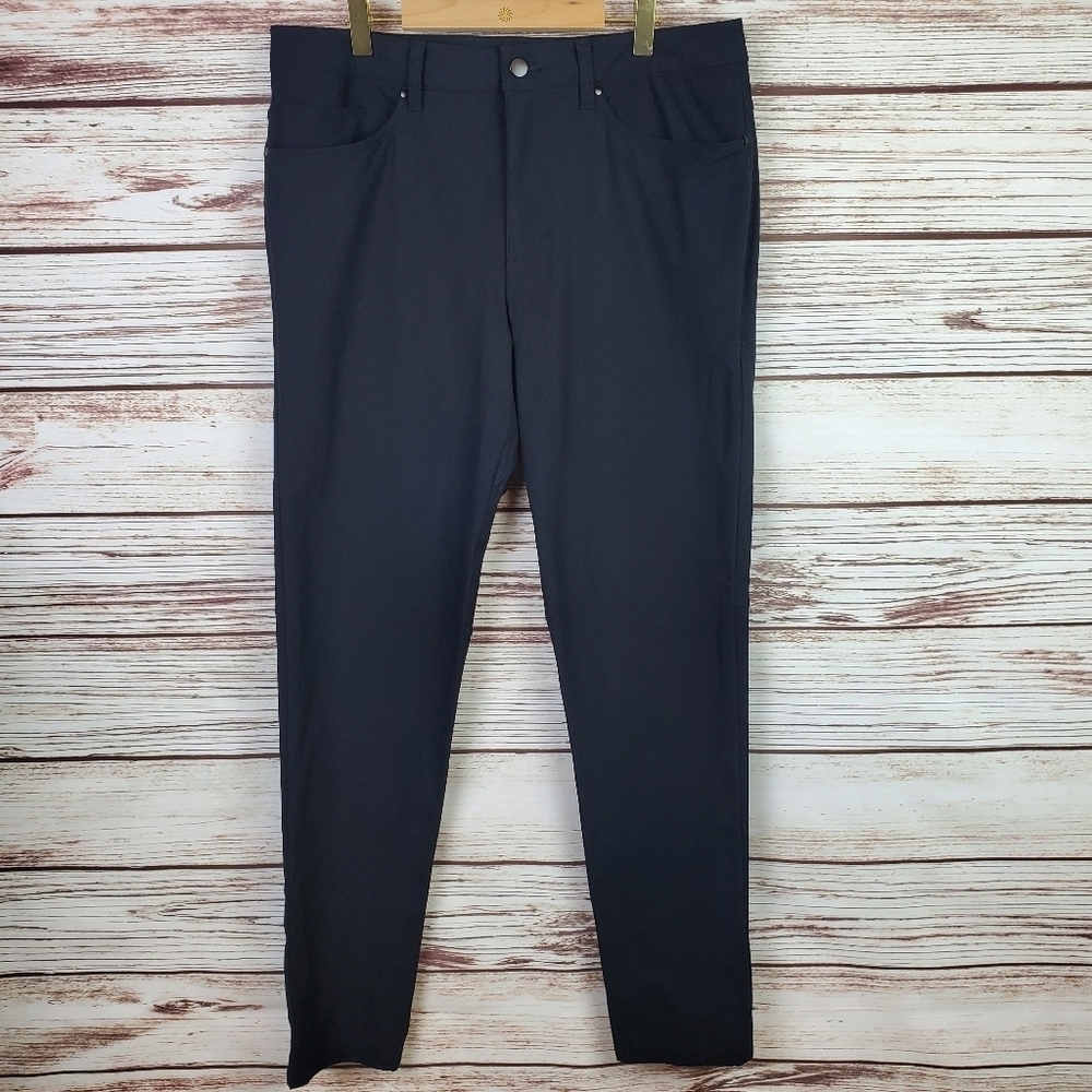 Lululemon Mens 32x33 Black ABC Slim-Fit 5 Pocket Warpstreme Chino Pants